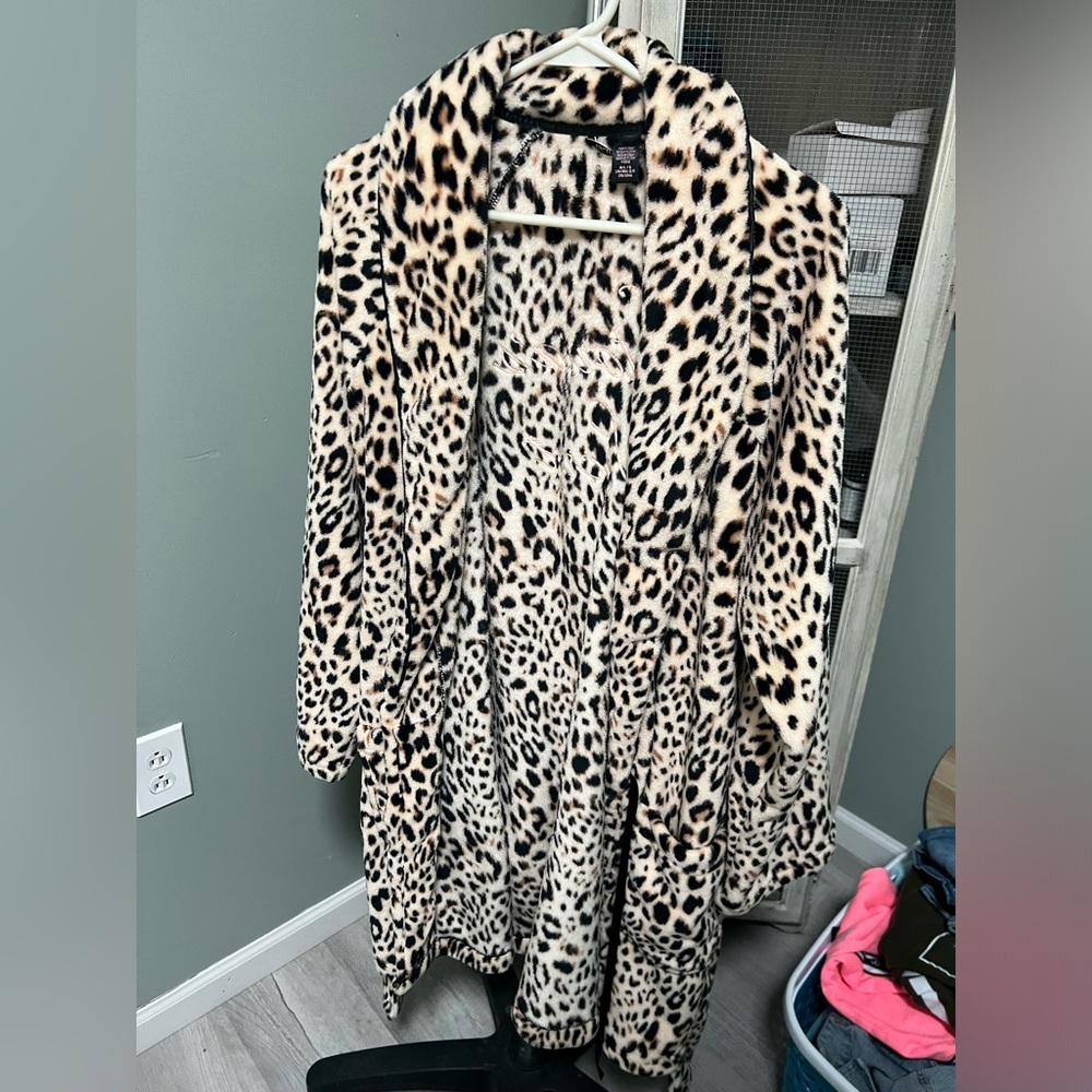 Victoria secrets robe